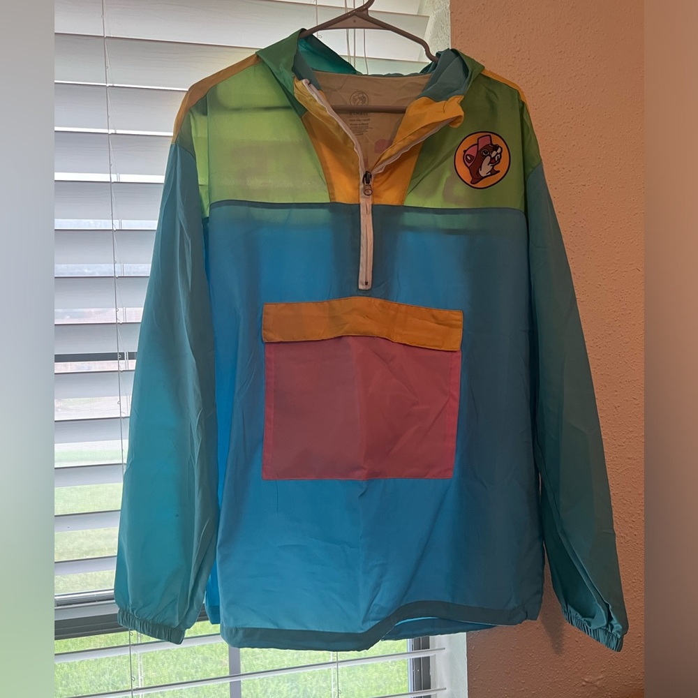 Bucees windbreaker
